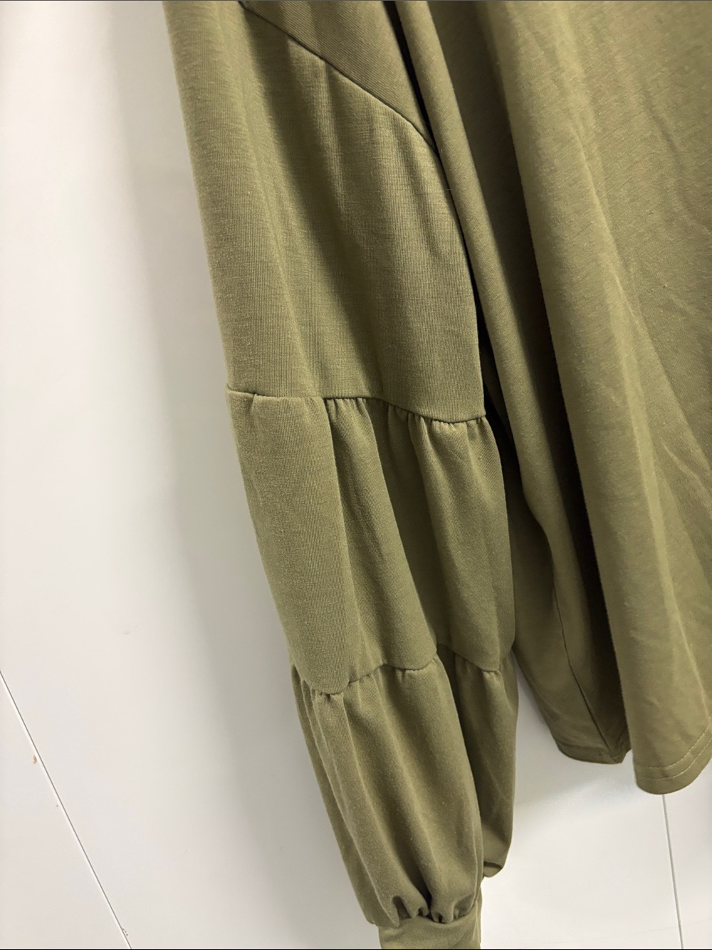 Women's Olive Green Split-Neck Top NWOT! - Picture 4 of 7